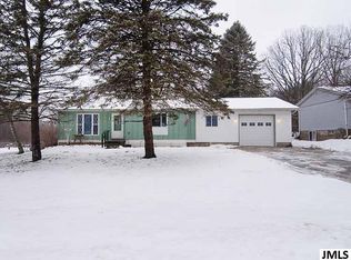 322 S Sherman St, Leslie, MI