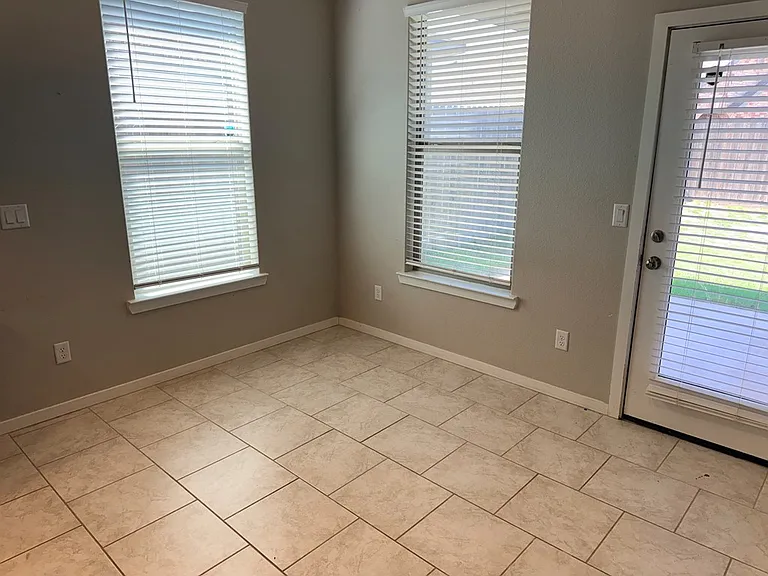 6500 Ranch Ave — Photo 12