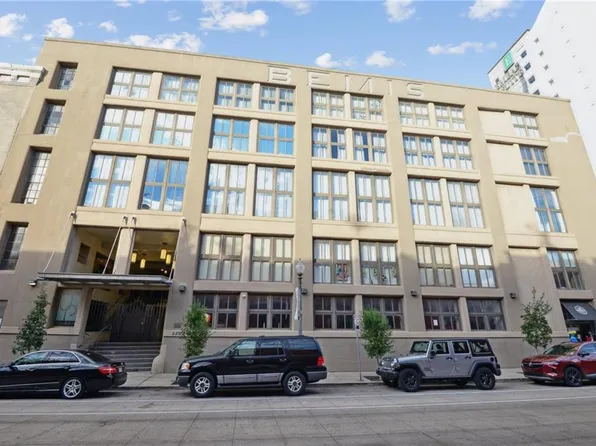 333 Julia St APT 205, New Orleans, LA 70130