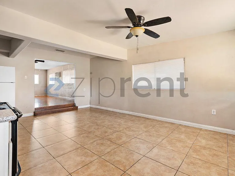 1209 H St — Photo 10