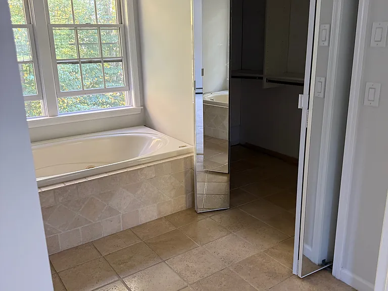 1 Meadowbrook Ln — Photo 19