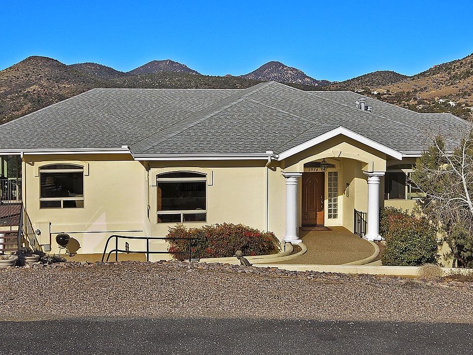 Nested on 1+ Acres