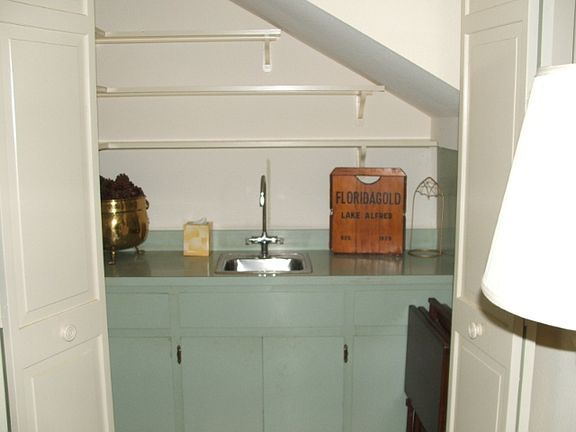 4th image of 2220 Starboard