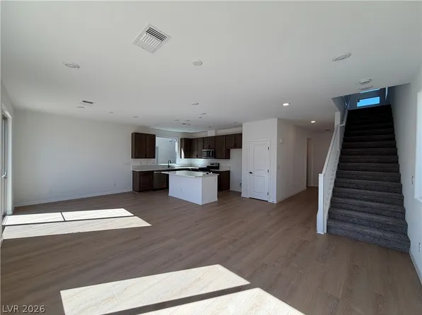 10290 Dallington St, Las Vegas, NV 89141