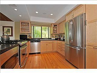 3rd image of 4761 Caroline Dr