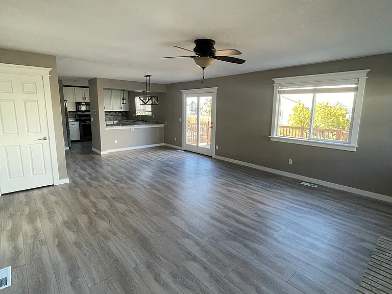 4151 Heritage Way — Photo 9
