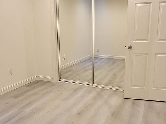 4th image of 450A 11th Ave