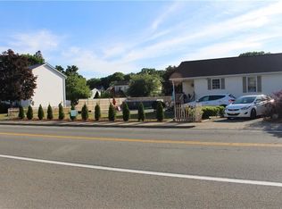 10 Saint Simon St, Woonsocket, RI 02895