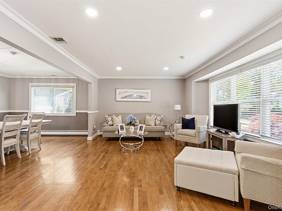 4th image of 60 Tulipwood Drive