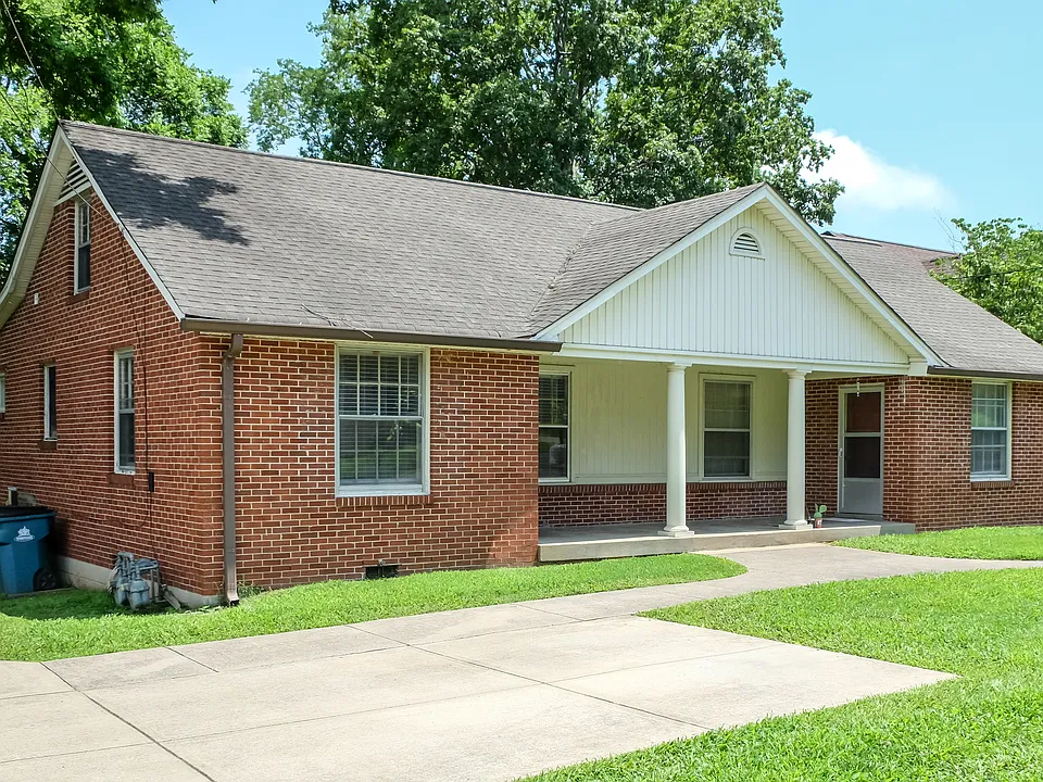 1134 Woodvale Dr