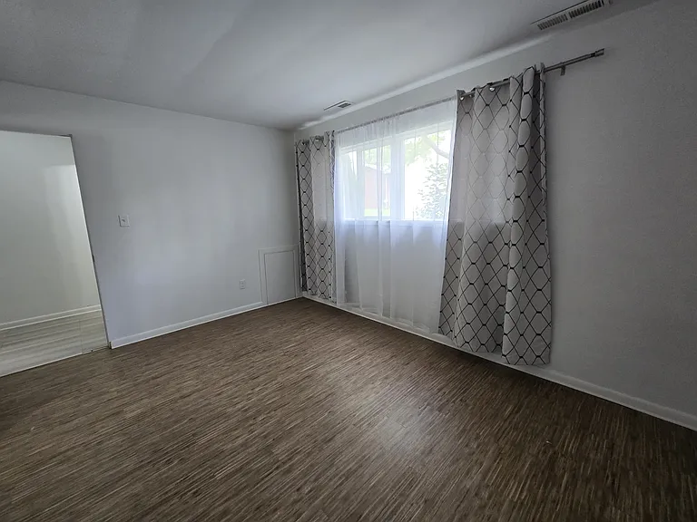 1734 Cromwell Dr #2 — Photo 22