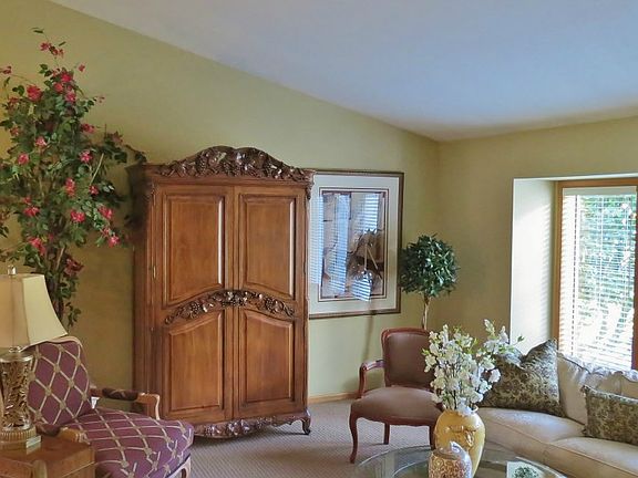 4th image of 5520 75th Avenue Ct W