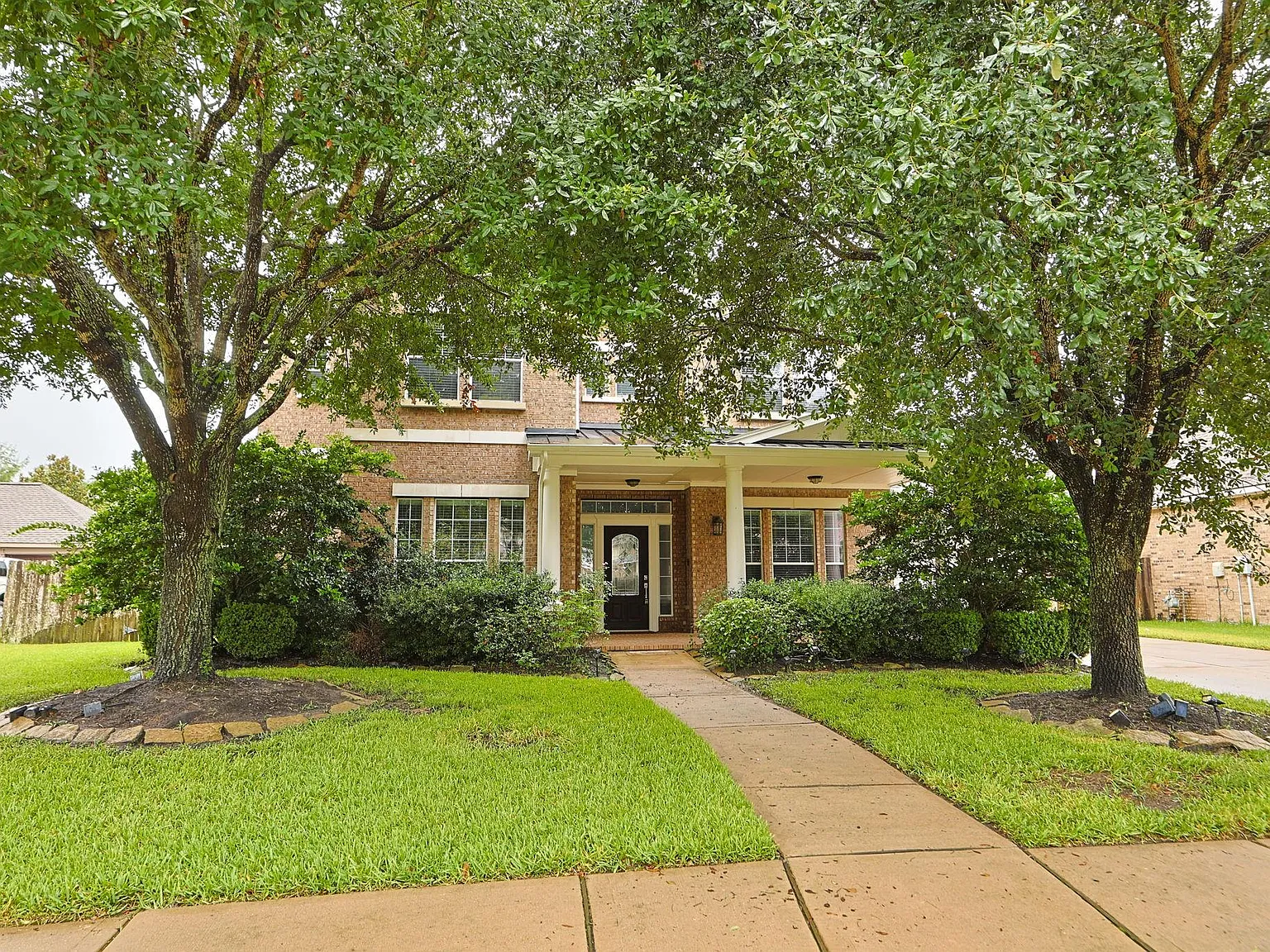 4 bed, 3.5 bath, 4220 sqft, $5,000 — Photo 3