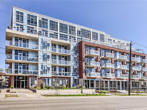 2nd image of 42 Bridgeport Rd E #201