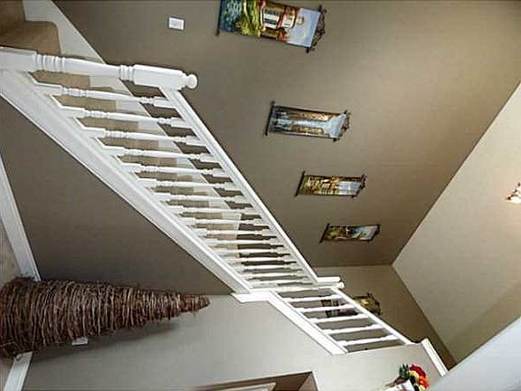 4th image of 665 Loxley Ln