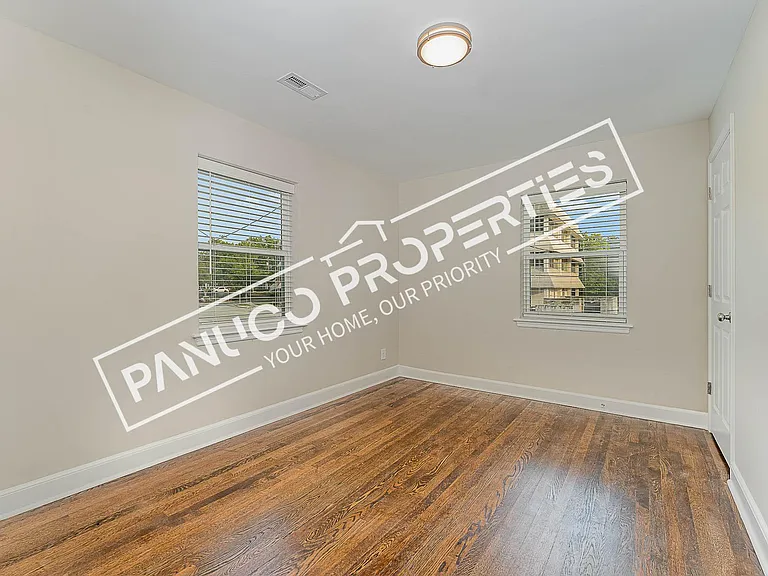 108 Adams St #108 & 110 — Photo 11