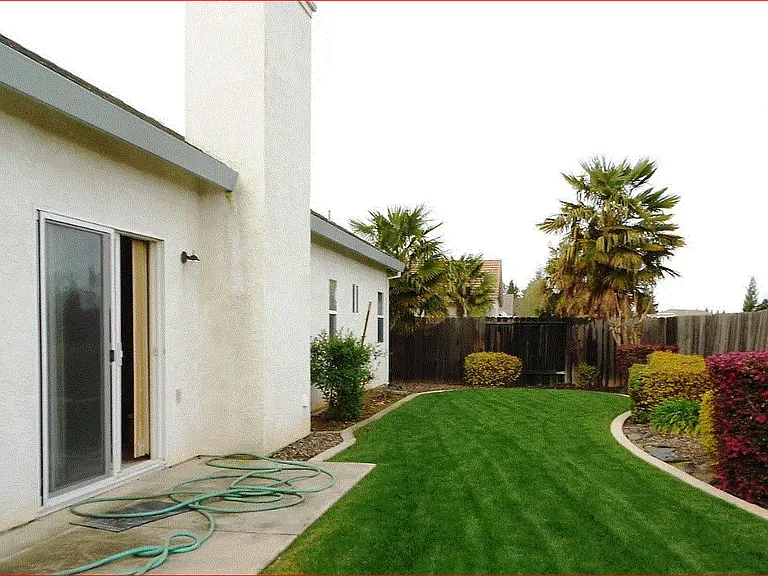2041 Pheasant Dr — Photo 7