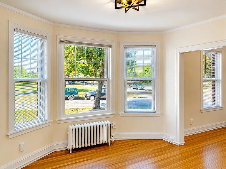 170 Summit Ave — Photo 31