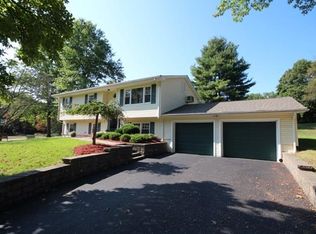 9 Dale Rd, Airmont, NY 10952