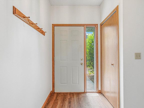 3rd image of 3246 Edgerton St