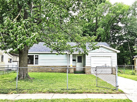 3rd image of 2229 N Kellett Avenue