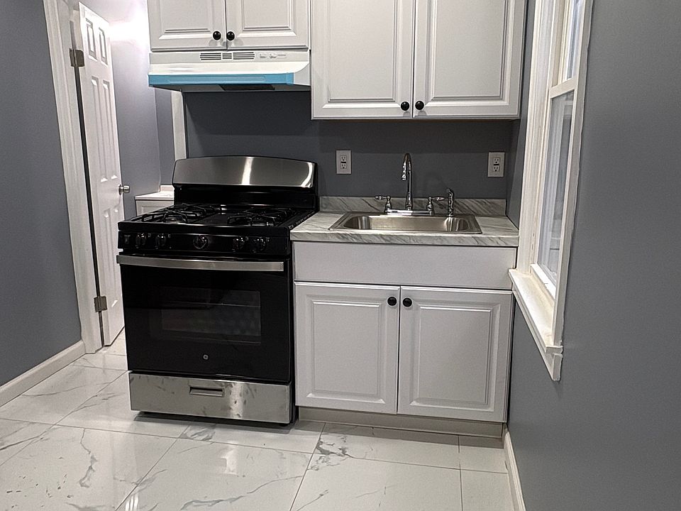 1st image of 16 Belvidere St Floor 2