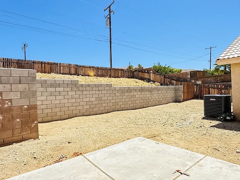 66820 Yucca Dr — Photo 13