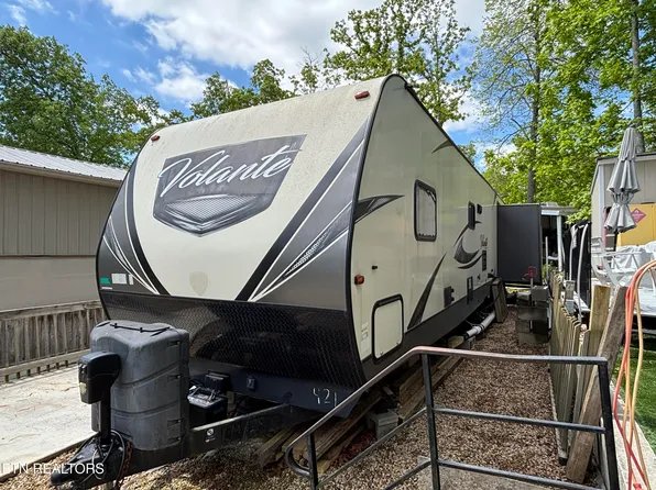 50 Sioux Trl #50, Crossville, TN 38572