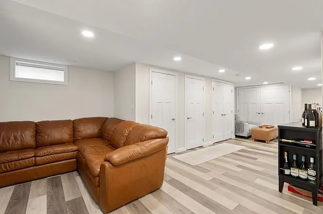 438 Mount Vernon St — Photo 15