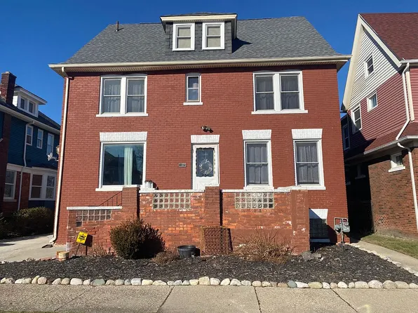 137 Trowbridge St, Detroit, MI 48202