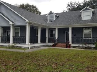 2801 Paris Rd #B, Chalmette, LA 70043