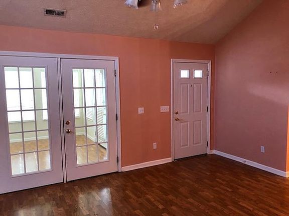 4th image of 150 Wyngate Dr