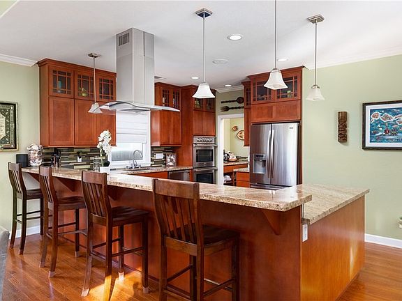 3rd image of 5545 Bellflower Blvd