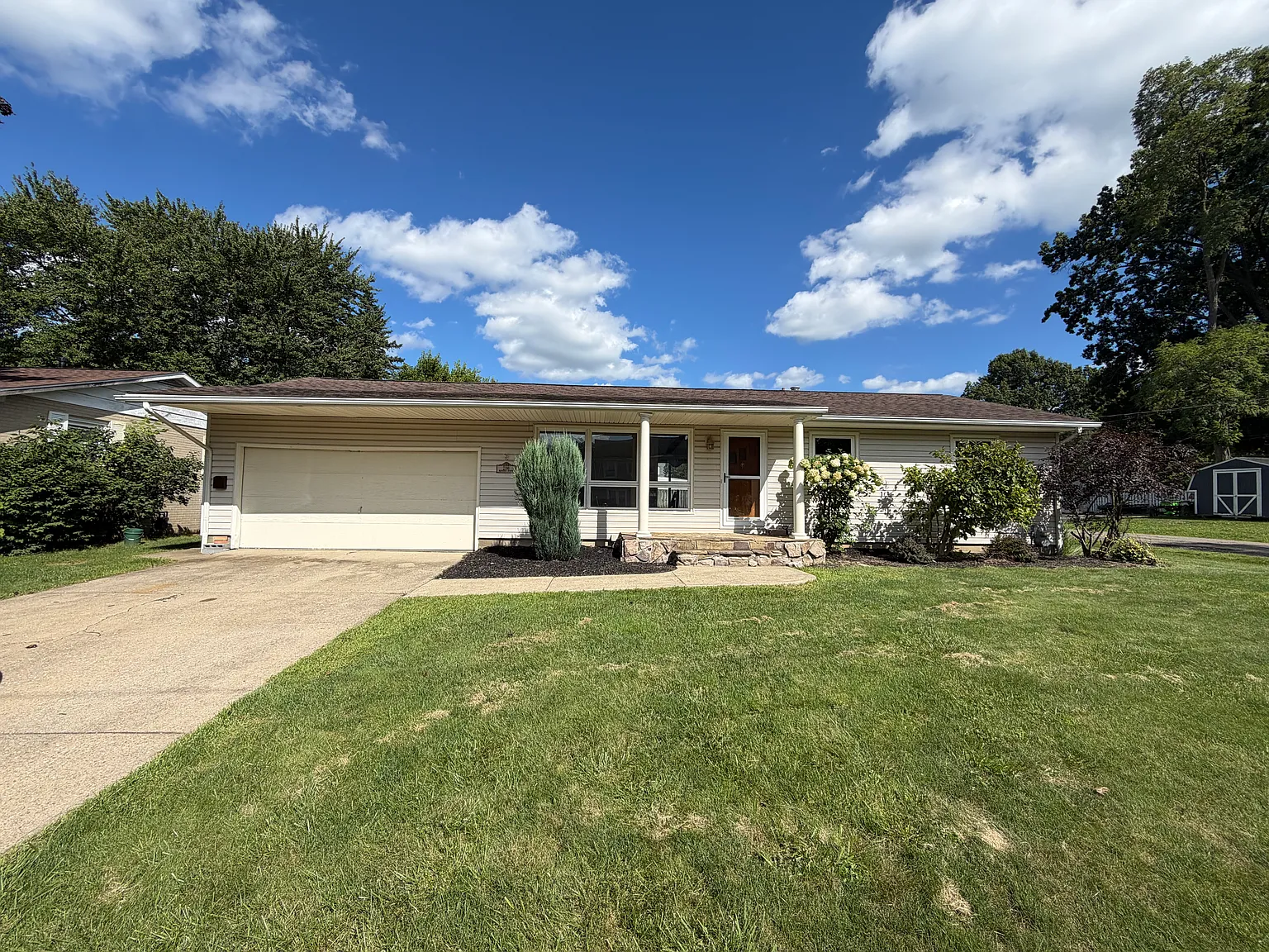 3 bed, $1,500 — Photo 1