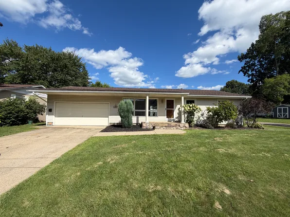 2198 Blenheim Ave, Alliance, OH 44601