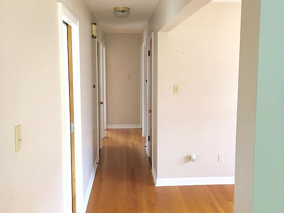 4th image of 6634 W Belmont Ave APT 2
