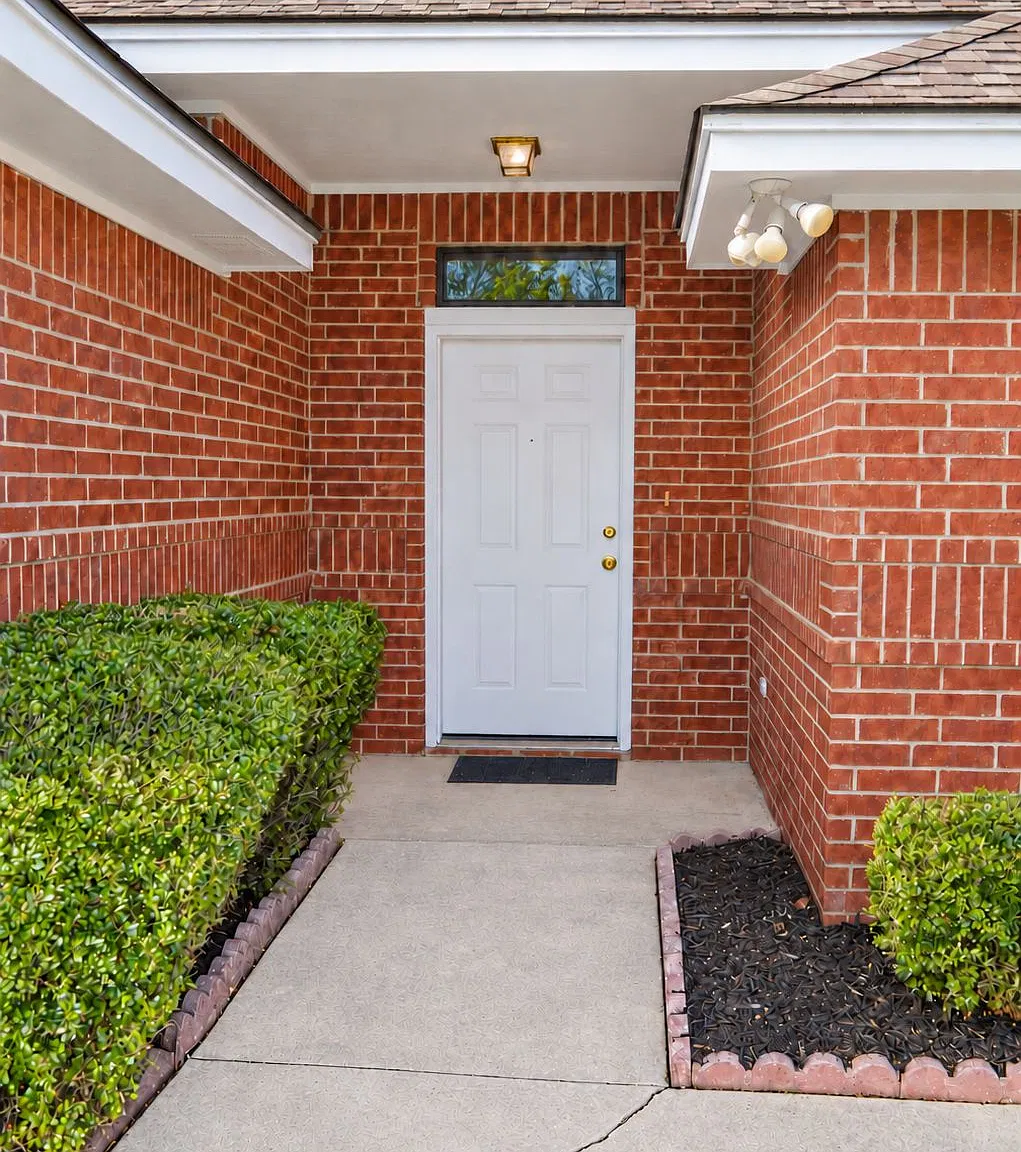 3 bed, 1437 sqft, $1,475 — Photo 2
