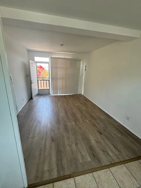 1108 E Villa St — Photo 4