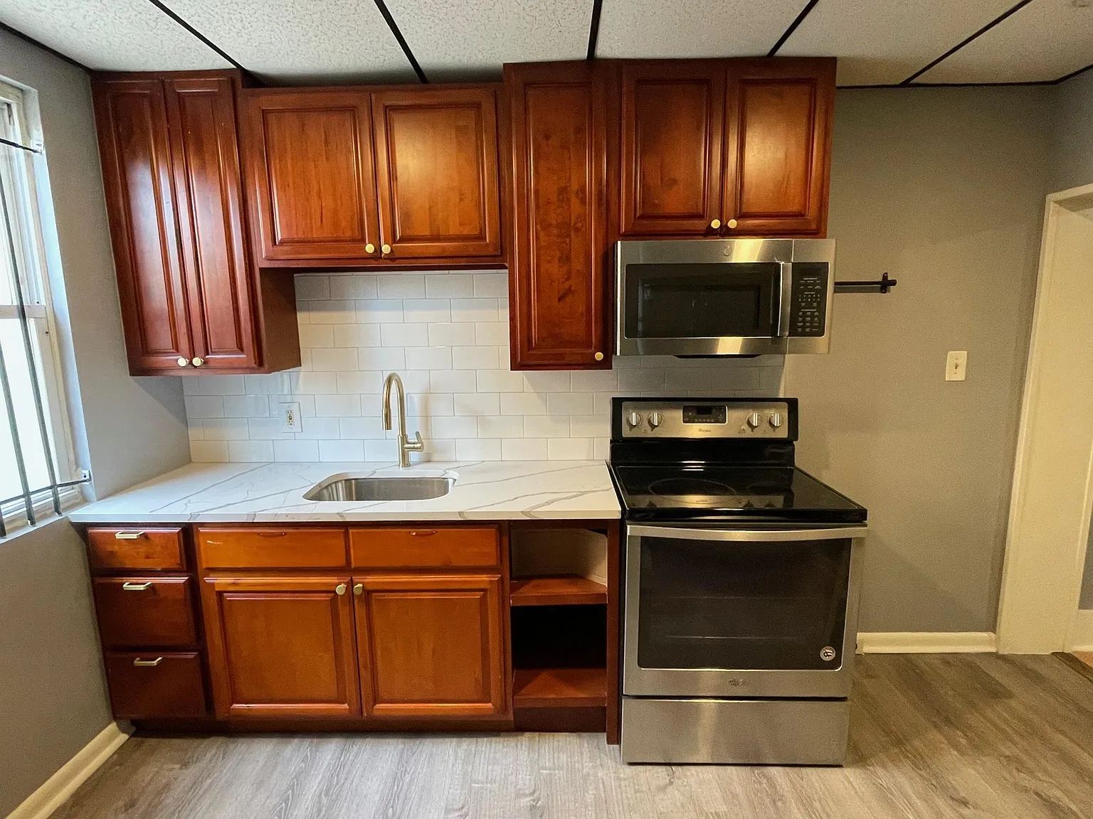 2 bed, 948 sqft, $1,200 — Photo 3