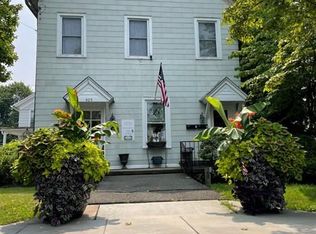 405 Broad St #2R, Milford, PA 18337