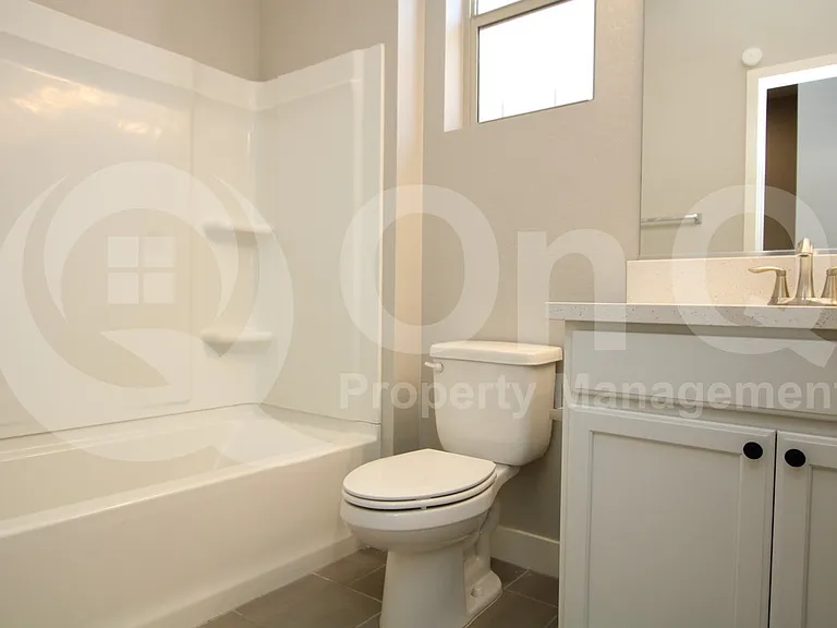 16535 W Desert Ln — Photo 15