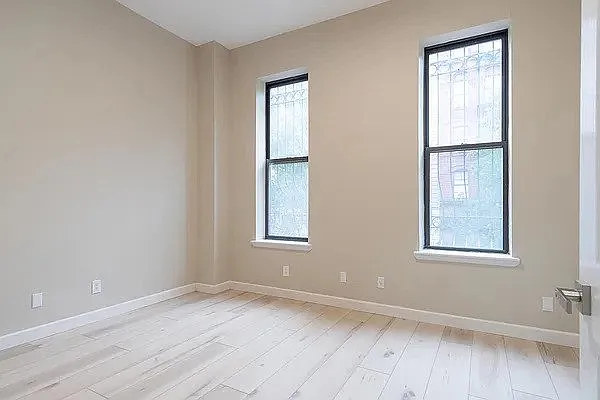 Rented by Elegran | media 10