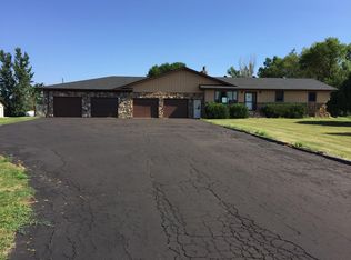 1614 Vander Horck St, Britton, SD 57430