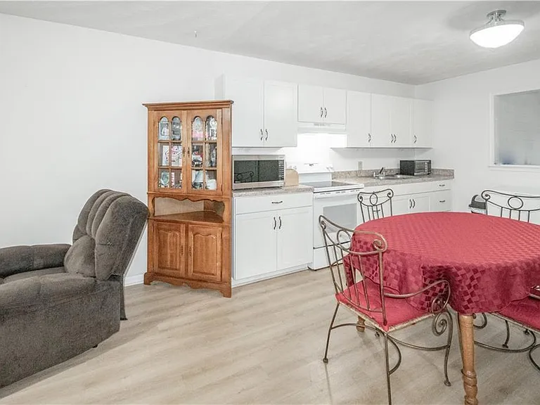 1823 Parkview Ave #B — Photo 6