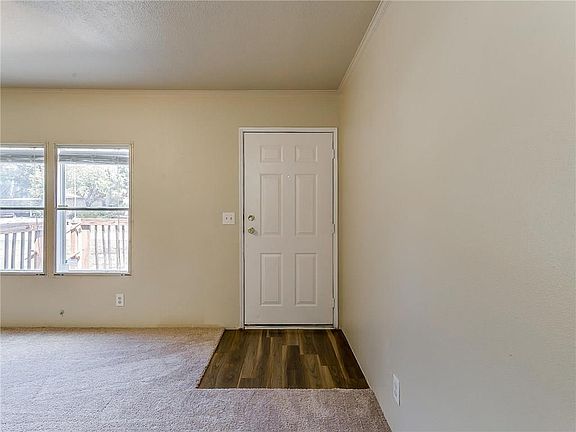 3rd image of 2032 Dorothy Dr