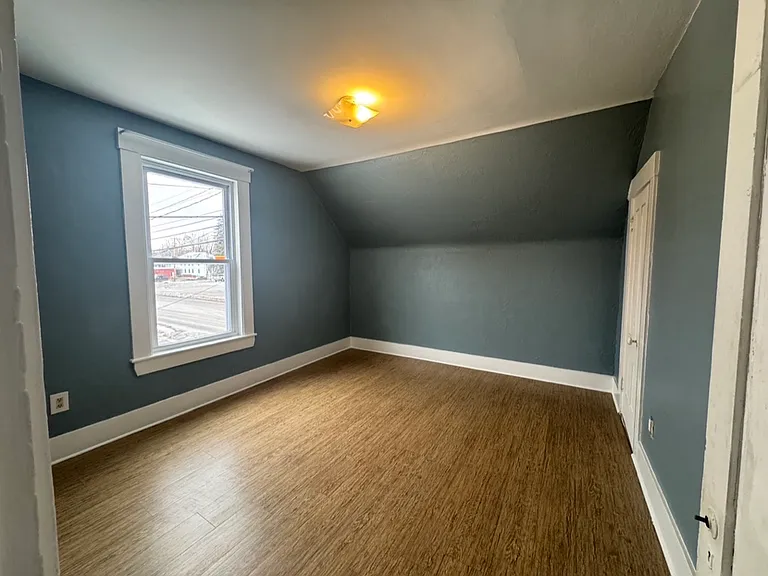 1003 Main St #A — Photo 11