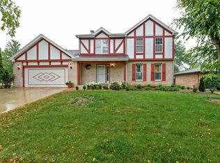 7101 Ryan Rd, Woodridge, IL 60517