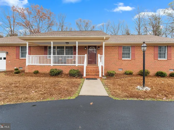 178 Harris Ave, Warsaw, VA 22572