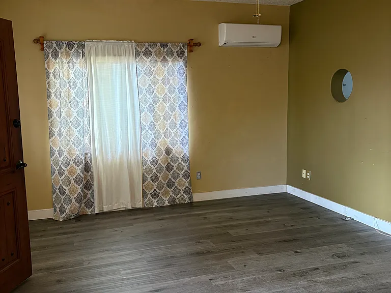1040 Hoover Ave — Photo 21