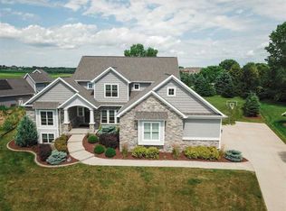 5648 N Rosemary Dr, Appleton, WI 54913